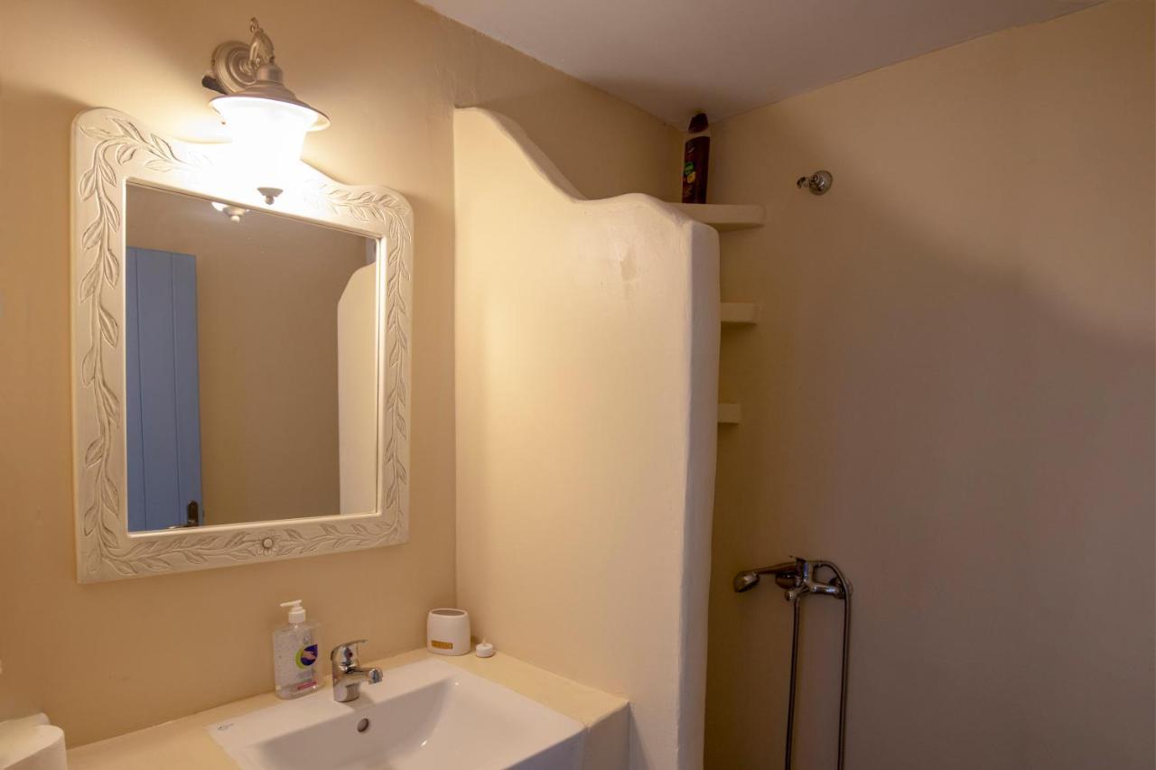 Thea Menetes Apartment Menetai Luaran gambar