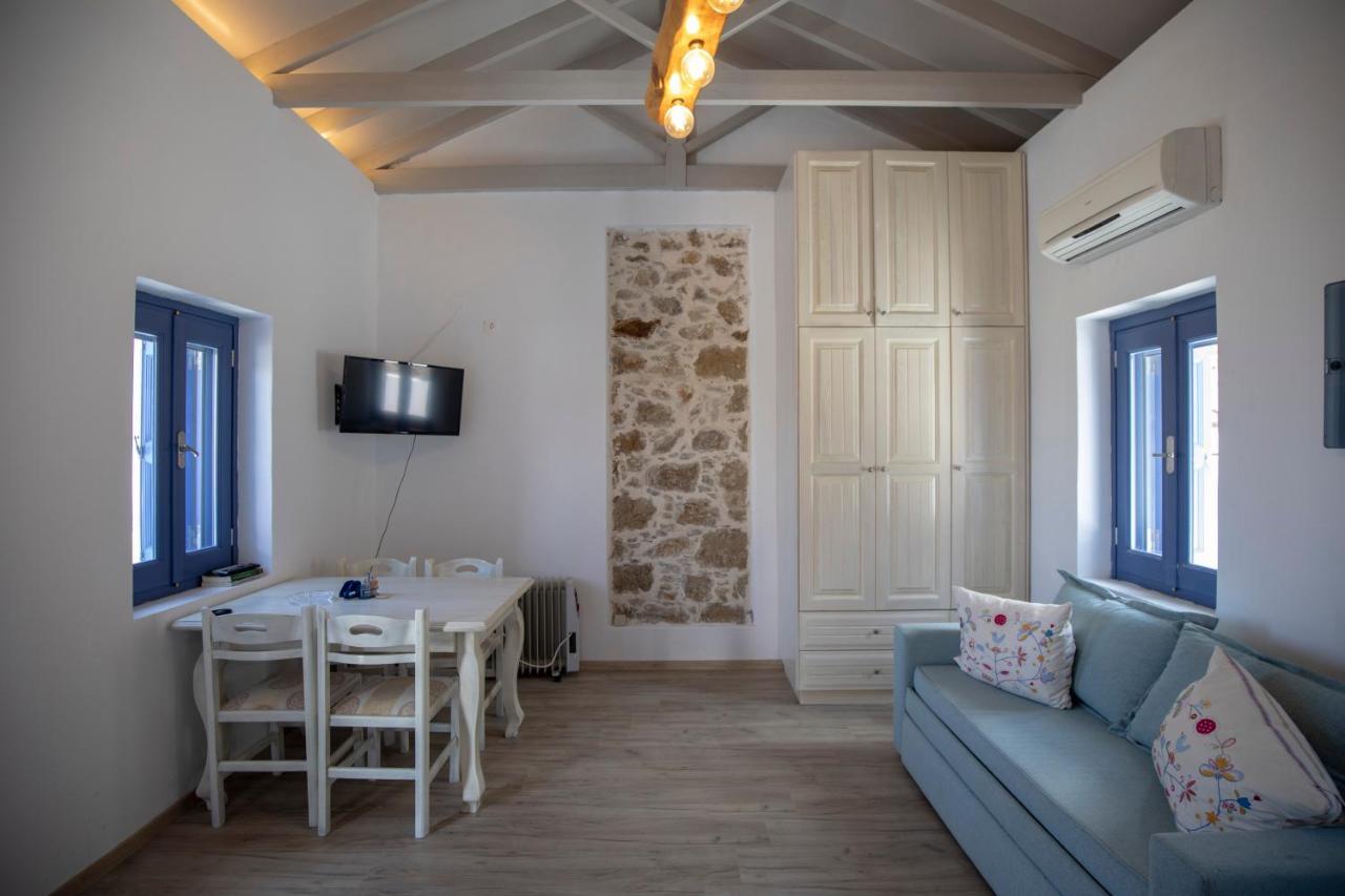 Thea Menetes Apartment Menetai Luaran gambar