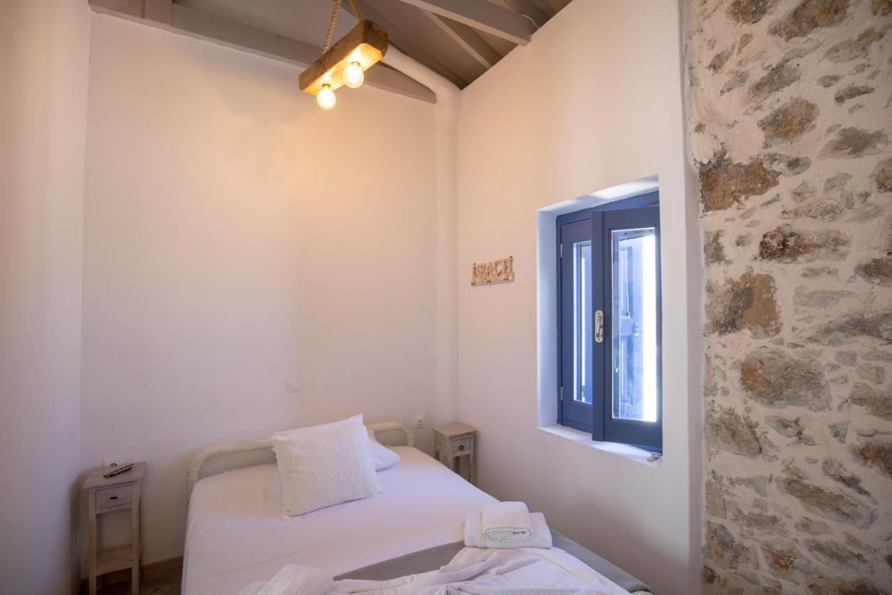 Thea Menetes Apartment Menetai Luaran gambar