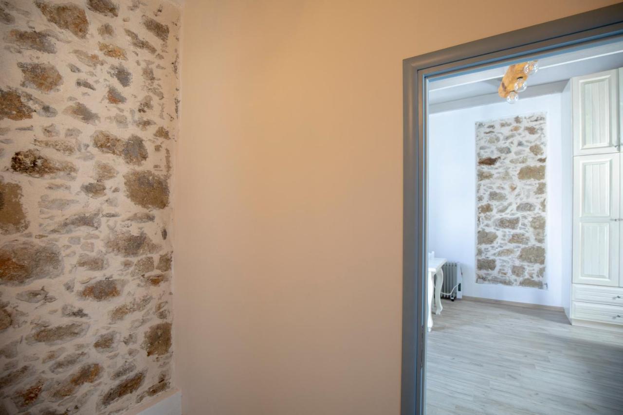 Thea Menetes Apartment Menetai Luaran gambar