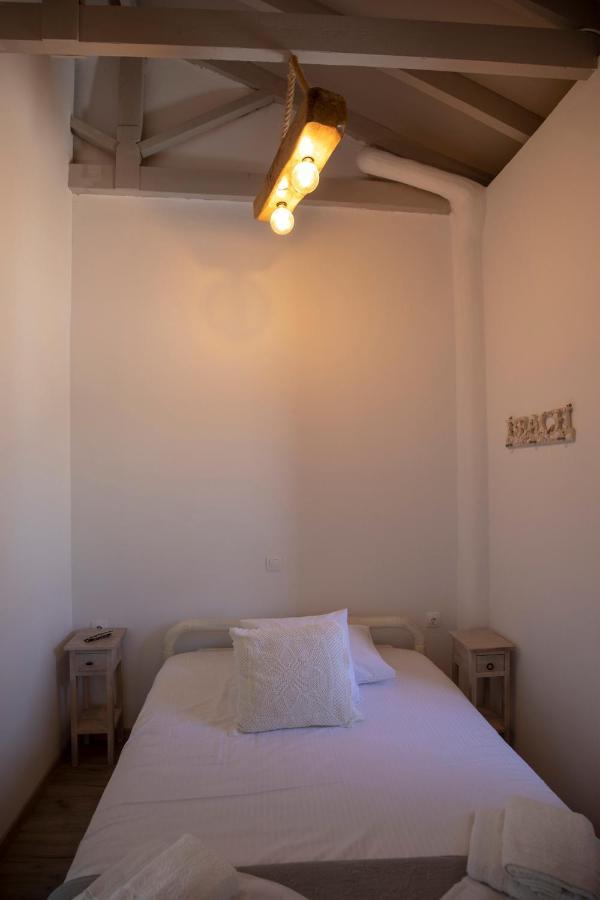 Thea Menetes Apartment Menetai Luaran gambar
